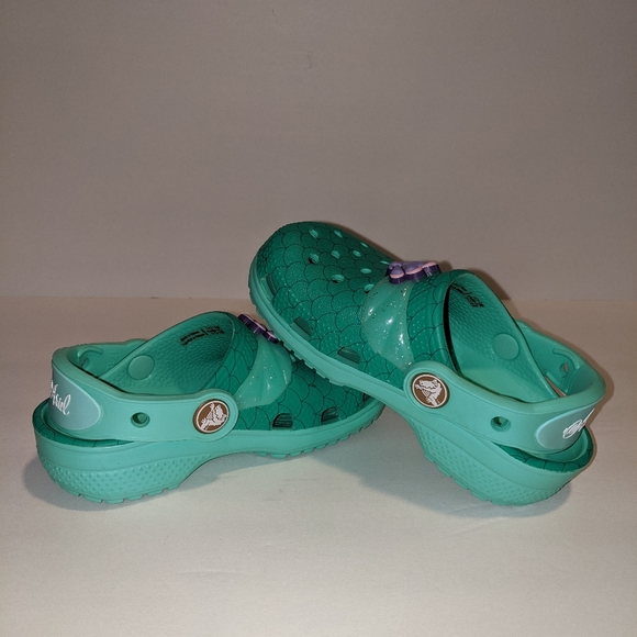 Crocs Toddler Ariel Kids' Disney Clog - Picture 3 of 7